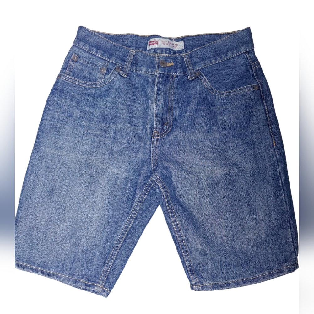 Levi’s 502 Regular Tapered Short. Size 16 Reg Waist 28”